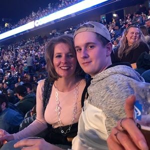 Meet your Posher, Becky